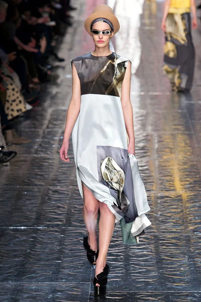 Look 39